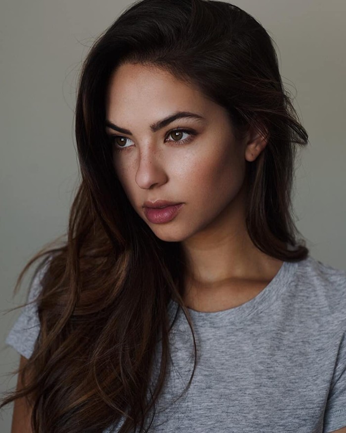 How tall is Christen Harper?